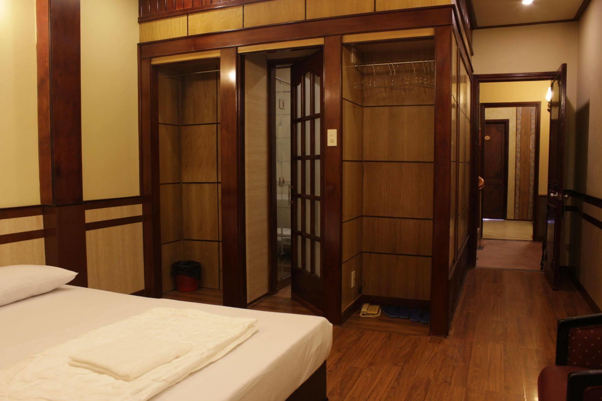 Bee Saigon Hotel Ciudad Ho Chi Minh  Exterior foto